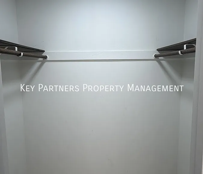 138 E Nelson Cir — Photo 12