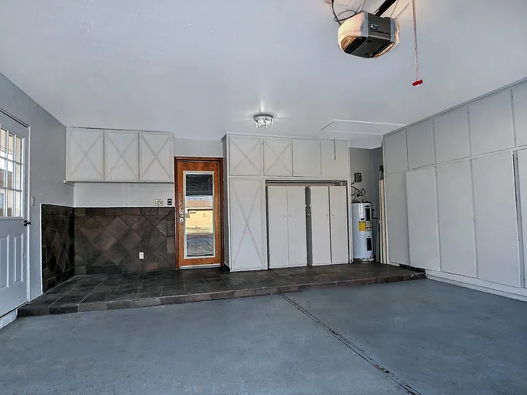 228 N 65th St — Photo 39