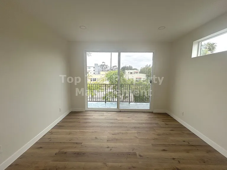 2945 Kalmia St #2 — Photo 6