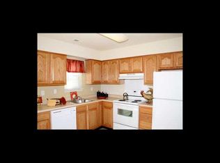 327 Adams Ct, Glen Burnie, MD 21061