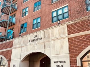 1301 W Washington Blvd APT 303C, Chicago, IL 60607