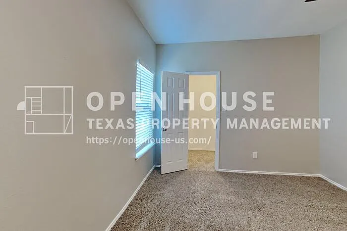 2839 Park Place Dr — Photo 11
