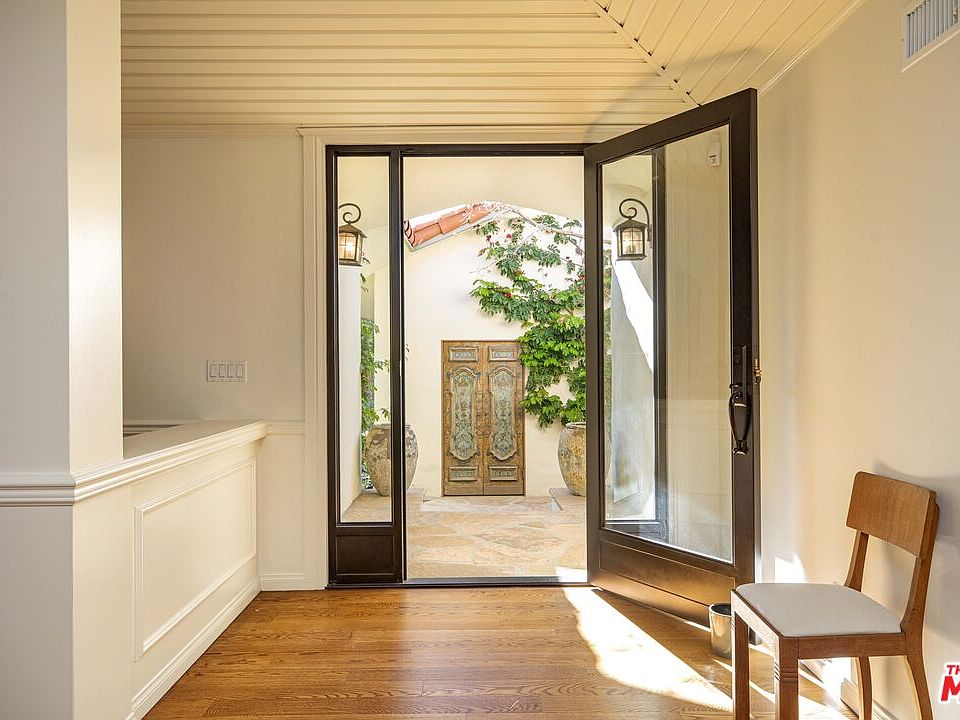 1296 Capri Dr, Pacific Palisades, CA 90272 | MLS #26652487 | Zillow