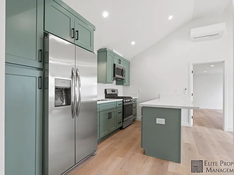 6418 Paramount Blvd #1/2 — Photo 1