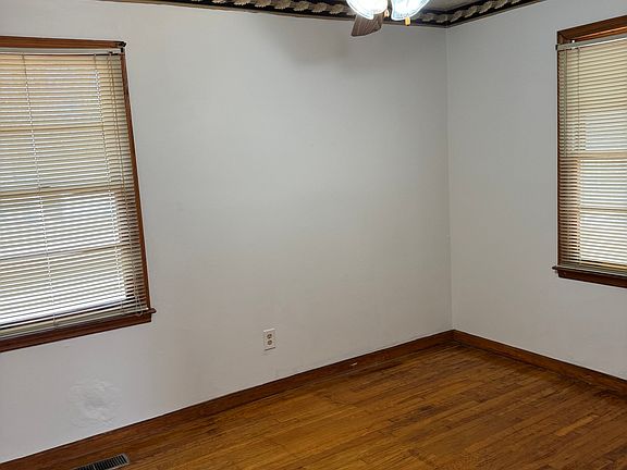 3rd image of 562 Johnstonville Rd