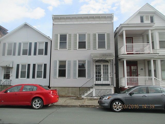 1st image of 748 4th Ave
