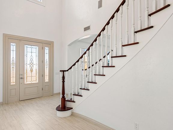 4th image of 743 S Melpomene Way