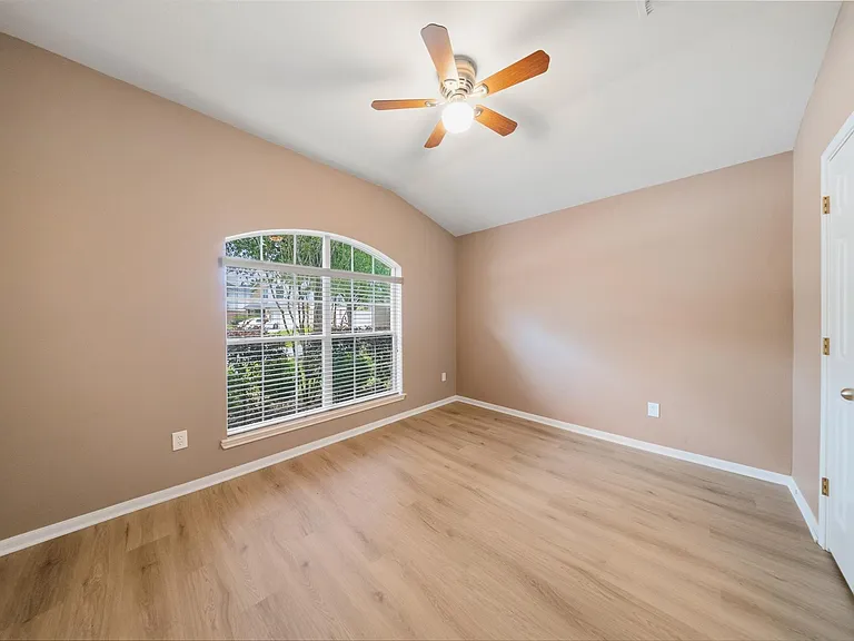 6007 Wilcox Point Ct — Photo 11