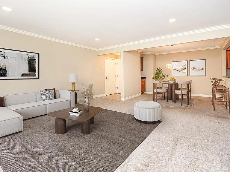 1113 N Old Woodward Ave #38 — Photo 5