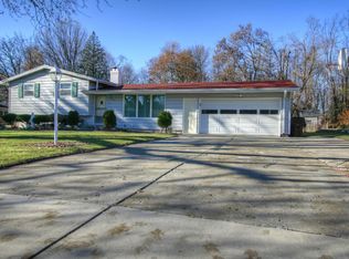 867 W Thomas L Pkwy, Lansing, MI 48917