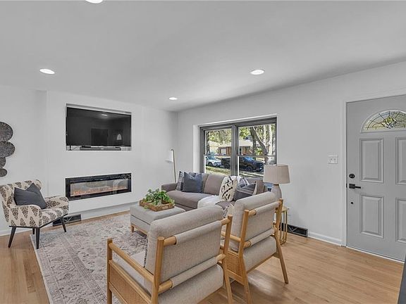 5th image of 8760 Stearns Ave