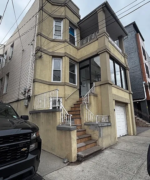 6111 Broadway #1G — Photo 1