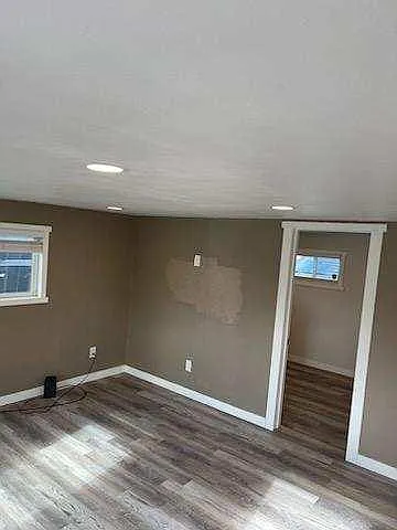 1209 E North Ave — Photo 18