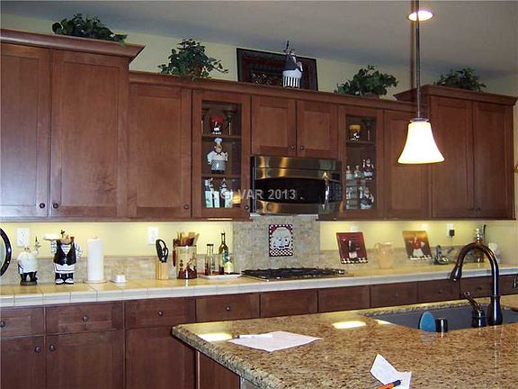 3rd image of 6840 Desert Island St