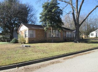 701 W Locust St, Durant, OK 74701