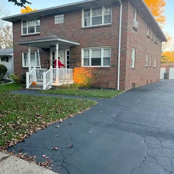 1st image of 167 Hagen Ave #4
