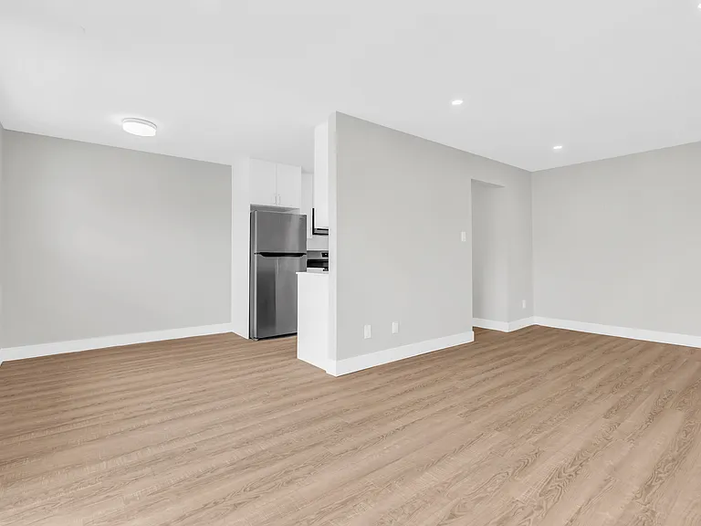 1220 Hamilton St — Photo 12