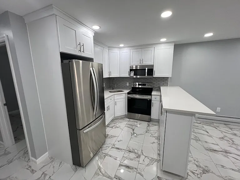 29 Belmont Cir #2 — Photo 2