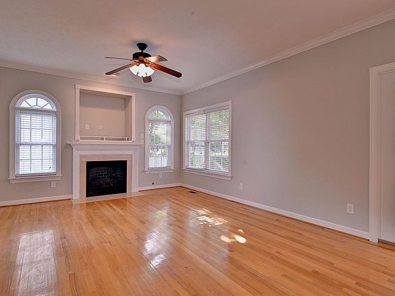 5th image of 510 Brentmeade Dr