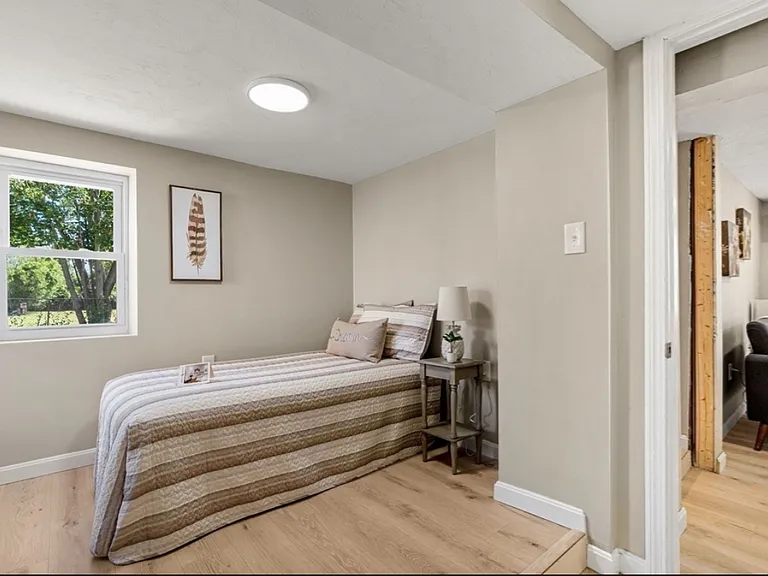 47 Roosevelt St #1 — Photo 11