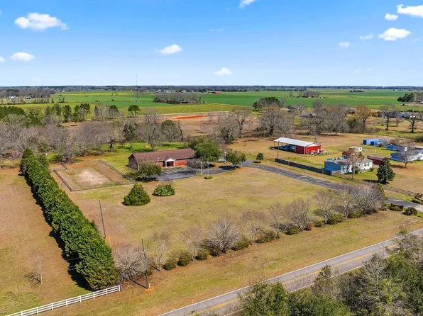 2828 Harvest Rd, Jay, FL 32565