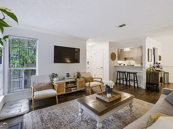 4th image of 6804 Glenridge Dr APT D