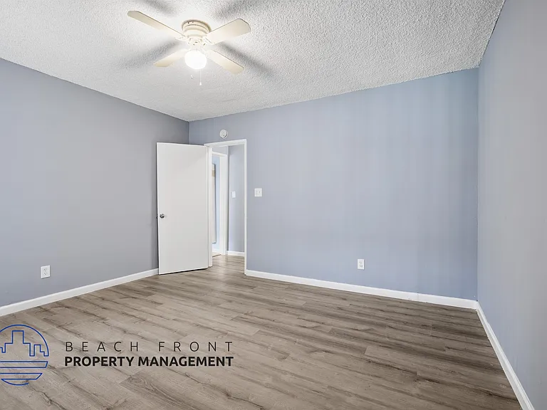 1822 W El Segundo Blvd — Photo 12
