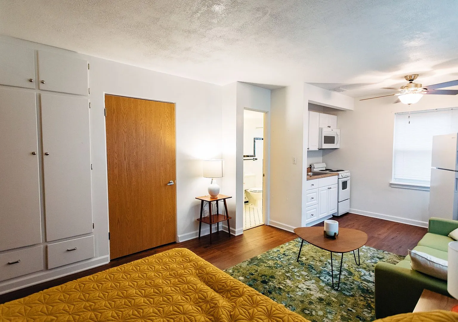 501 W Hillsdale — Photo 3