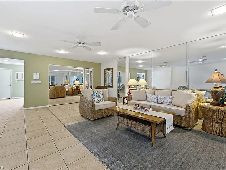 4200 Belair Ln #313 — Photo 22
