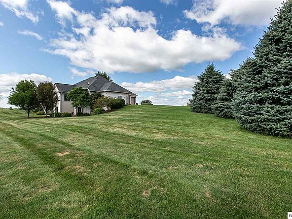 5th image of 15462 Wood Vale Ct