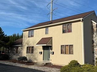 77 Shady Ln, Hamilton, NJ 08619