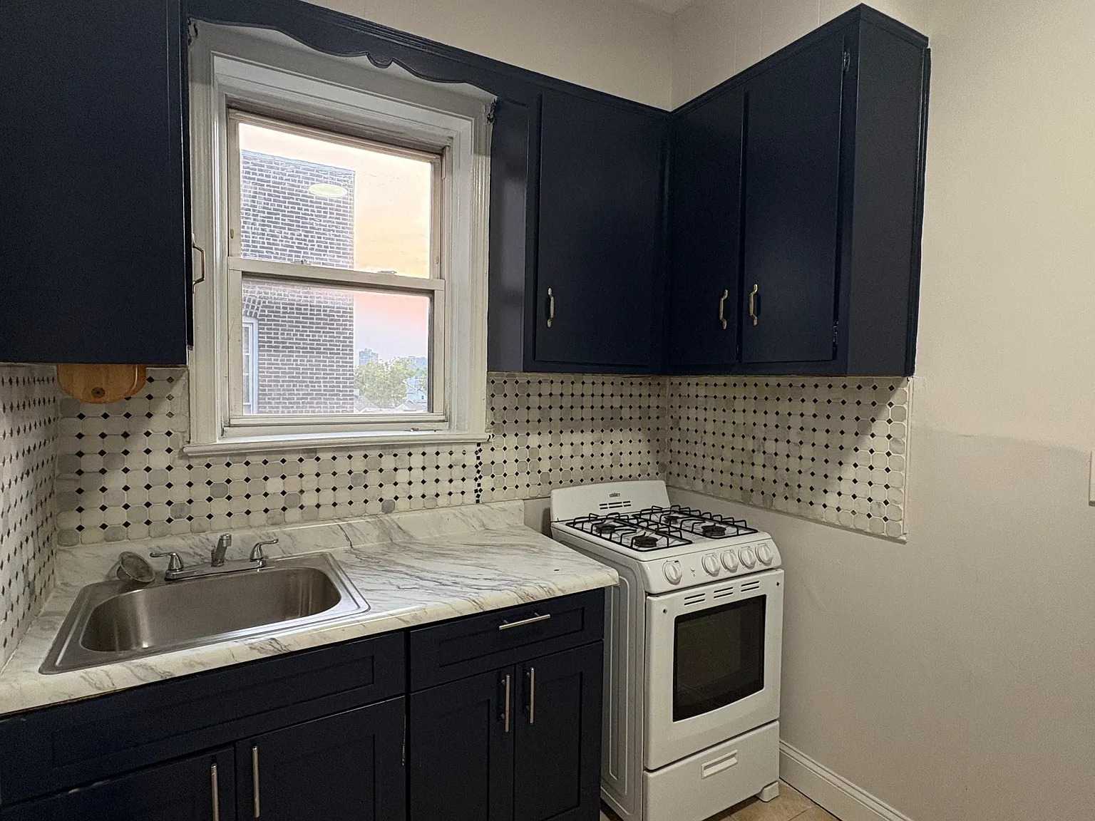 2 bed, $1,850 — Photo 3
