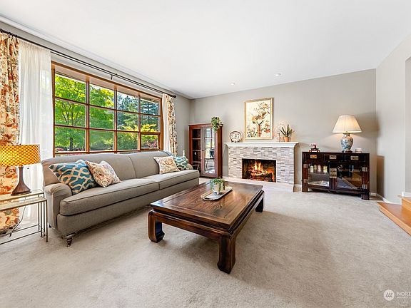 4th image of 4560 191st Avenue SE