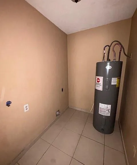 1128 N Los Ebanos Rd — Photo 14