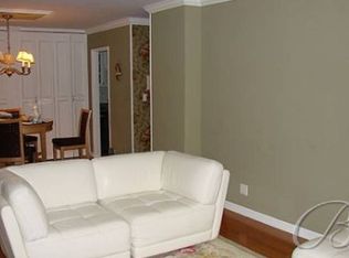 345 E 73rd St, New York, NY 10021