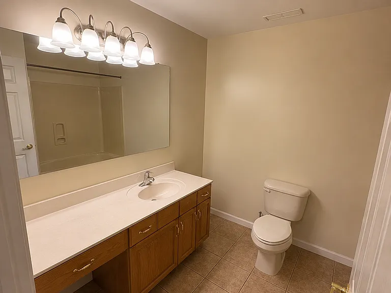 4 Laurel Heights Rd #4 — Photo 15