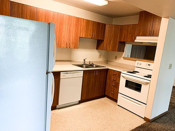 4th image of 2004 Middletown Dr #11570251
