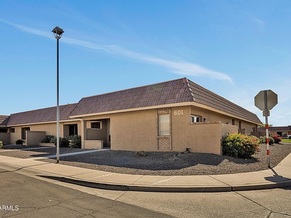 3rd image of 601 W YUKON Drive #1