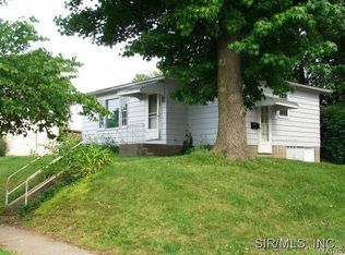 122 W Park St, Edwardsville, IL 62025