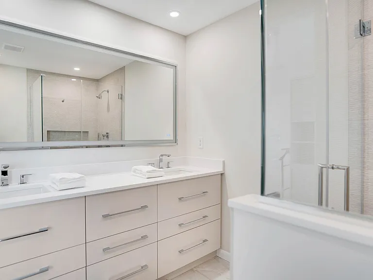 40 Dune Rd — Photo 12