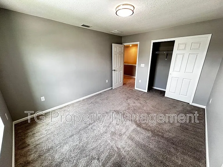 11646 Pacific Dogwood Ct — Photo 15