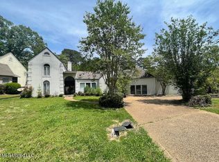 12 Highland Meadows Dr, Jackson, MS 39211