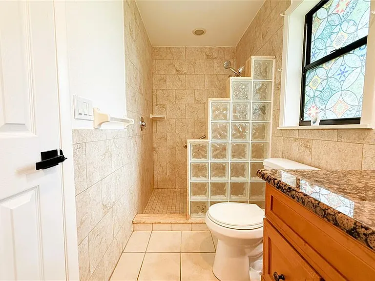 3201 Bartlett St — Photo 29