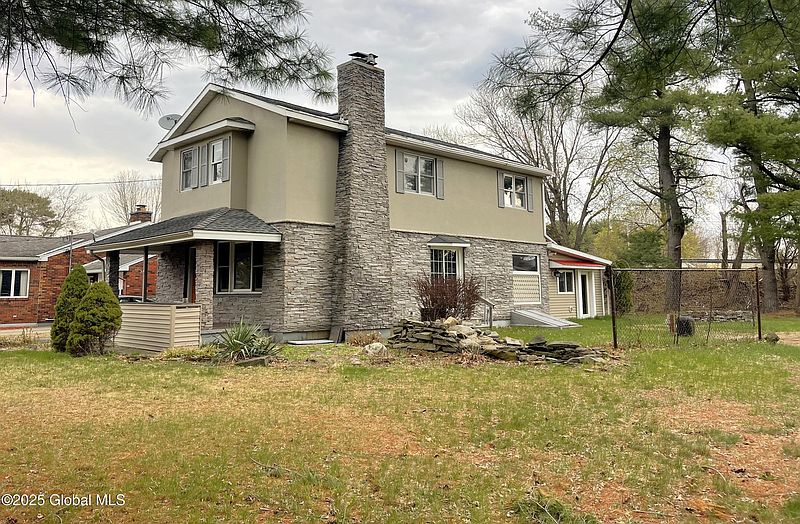 2nd image of 196 Conqua Lane