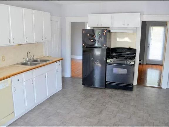 5th image of 109 George St Unit 1