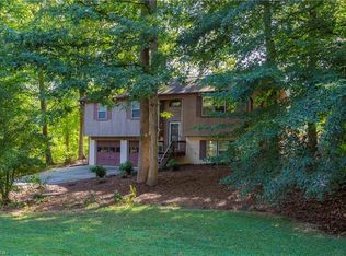 220 Amberly Dr, Lexington, NC 27295