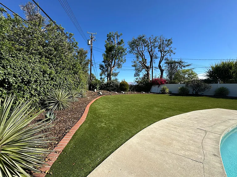 5741 Larryan Dr — Photo 13