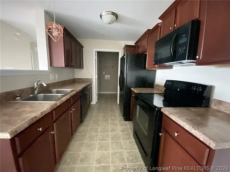 1305 Kershaw Loop #219 — Photo 5