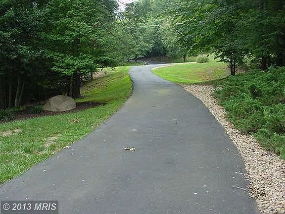 3rd image of 6199 River Forest Dr