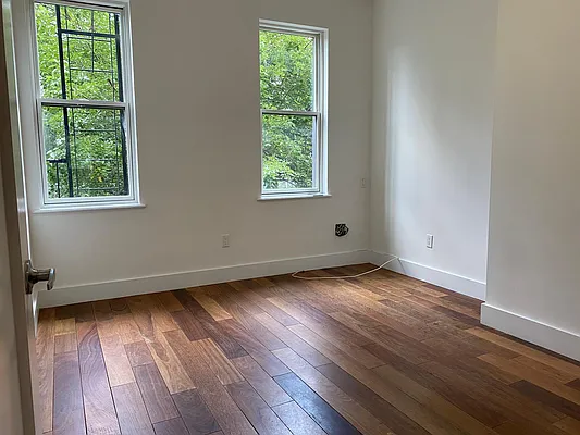 Rented by Skyline Group Real Estate | media 27